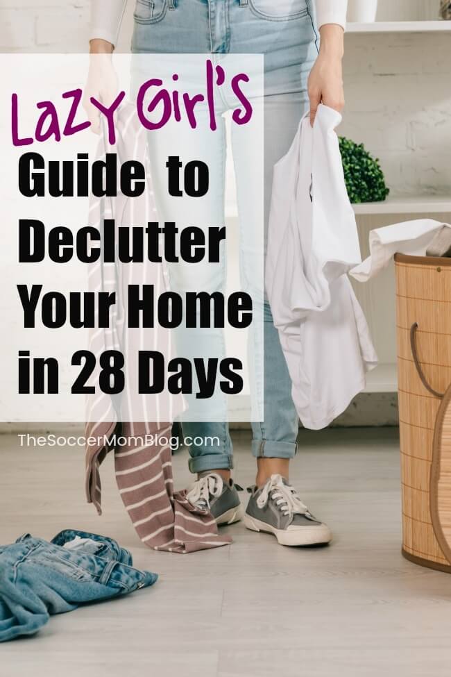 Want to declutter your home after the holidays, but don't know where to start or don't have a lot of time? Then you've come to the right place! Our simple, do-able decluttering tips and handy calendar will have your whole home clutter free in 4 weeks!